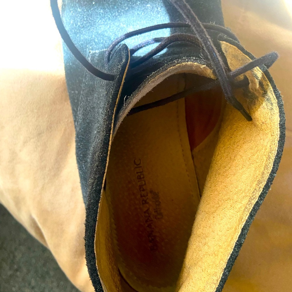 Chukka Boot ! (Suede) Like New - image 4